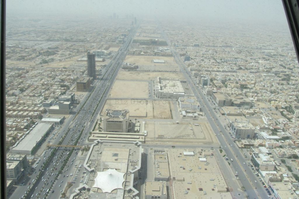 View from the SkyBridge, Kingdom Centre Tower, Riyadh, Saudi Arabia