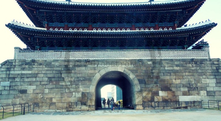 Namdaemun Gate (or Sungnyemun Gate) in Seoul, South Korea